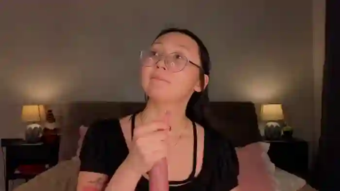 naomi-asian