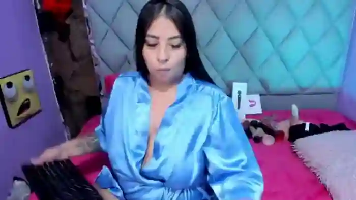 luisana-boobs