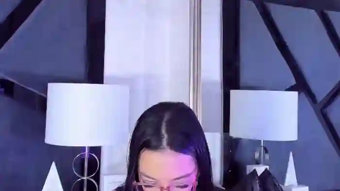 kylie-whitee