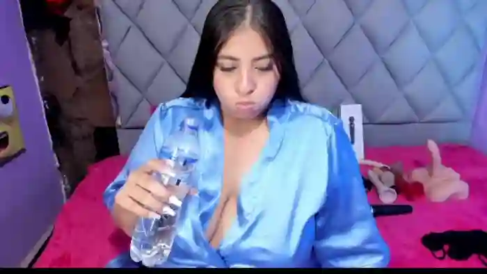 luisana-boobs
