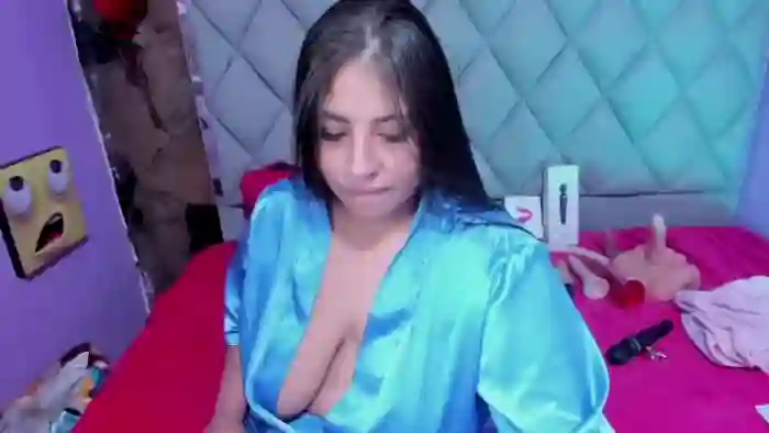 luisana-boobs