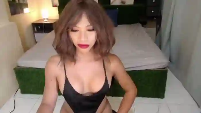 kristine-aluxe