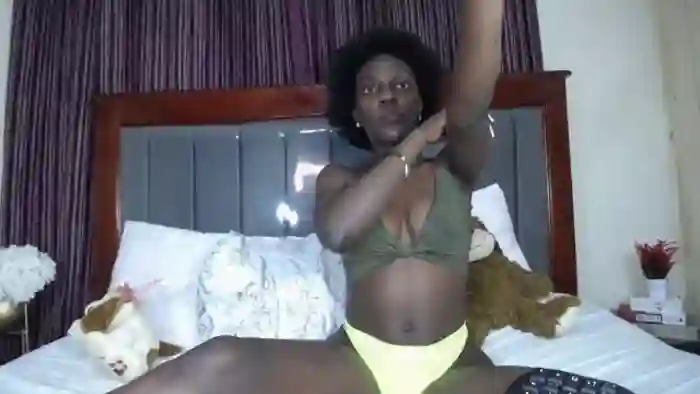 zari-quinn