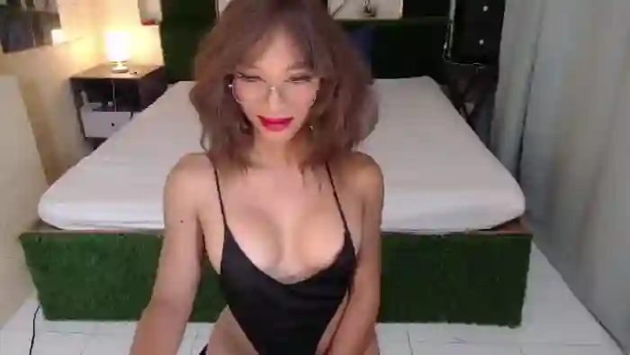 kristine-aluxe