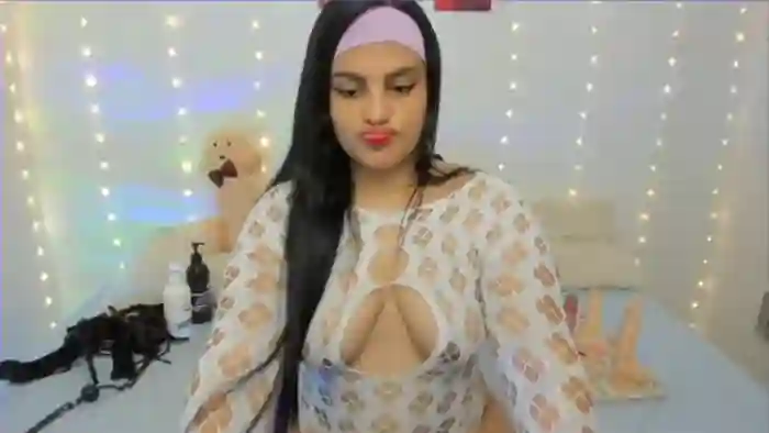 nayla-baghdadi
