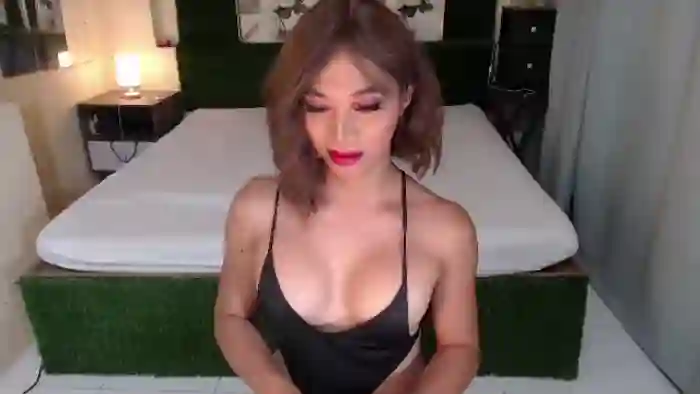 kristine-aluxe