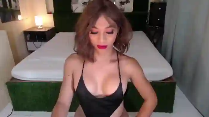 kristine-aluxe