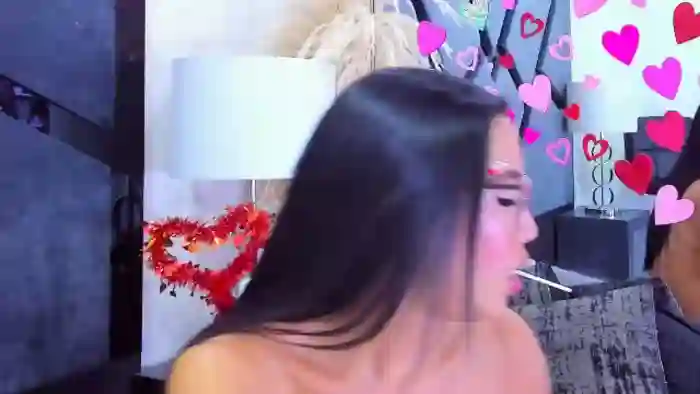 kylie-whitee