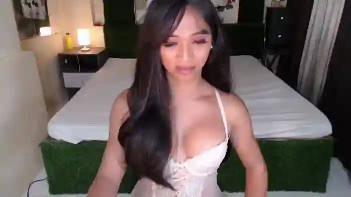 kristine-aluxe