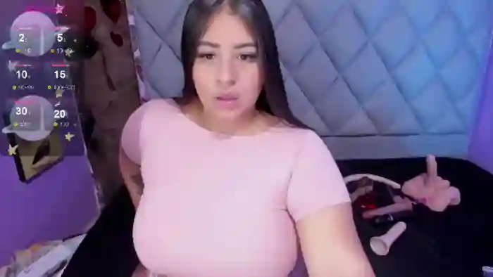 luisana-boobs