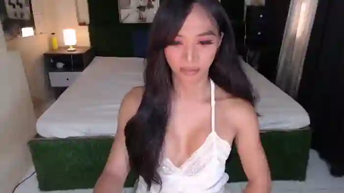 kristine-aluxe