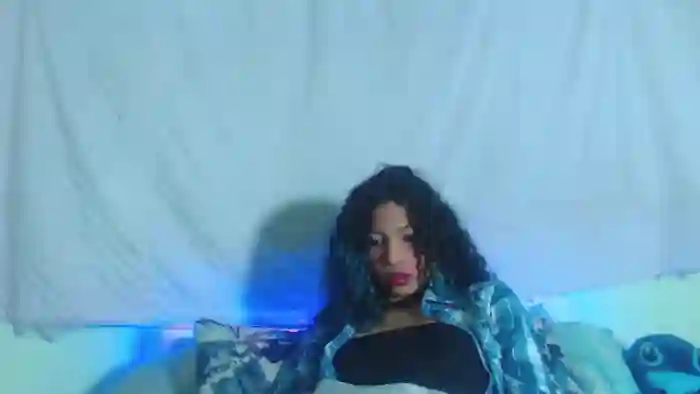 petite-ariana
