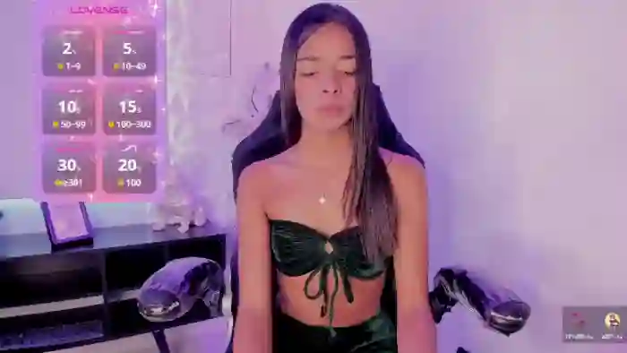 natasha-smiith