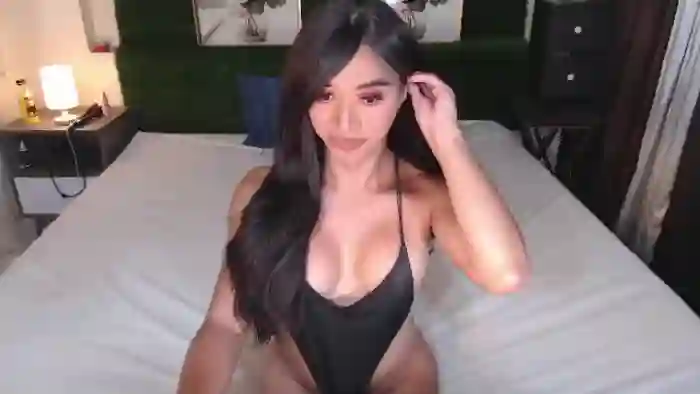kristine-aluxe
