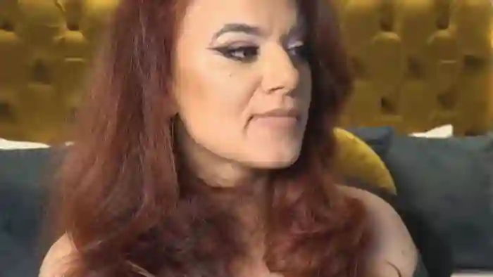 nina-morris