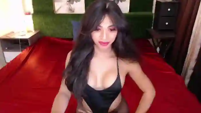 kristine-aluxe