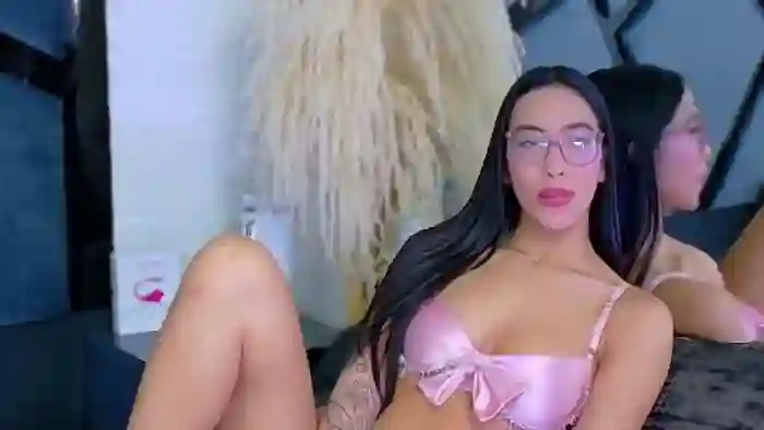 kylie-whitee