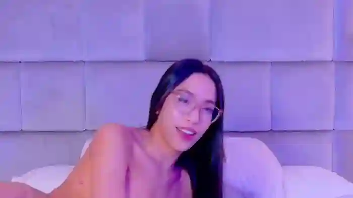 kylie-whitee