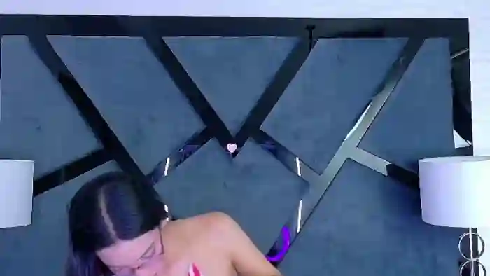 kylie-whitee