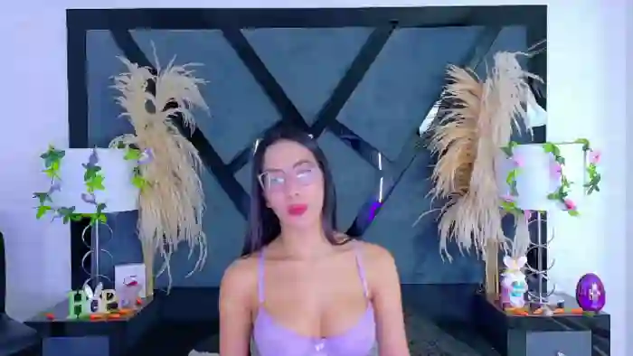 kylie-whitee