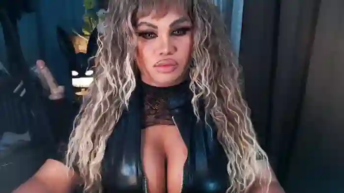 neomie-thompson
