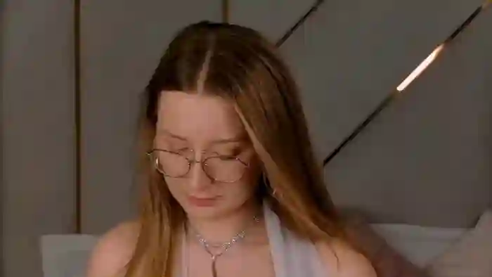 imogen-blare