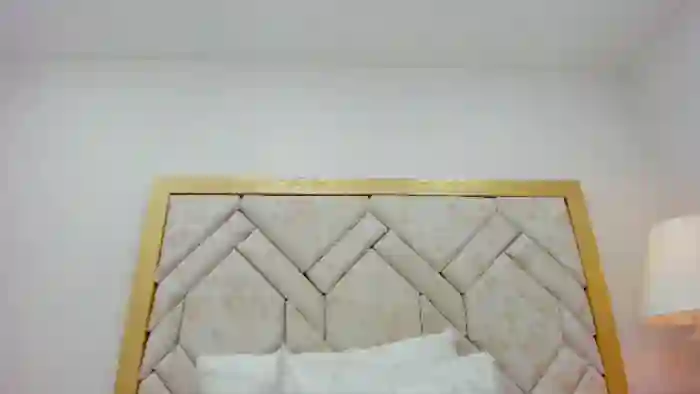 natasha-smiith