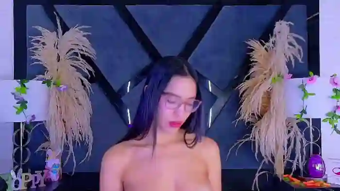 kylie-whitee