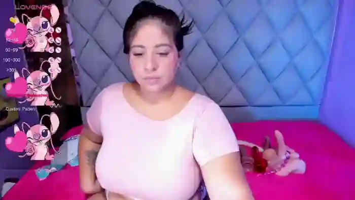 luisana-boobs