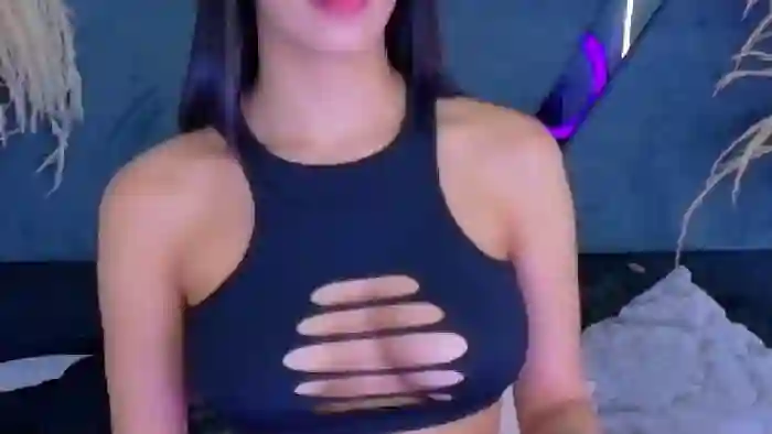 kylie-whitee