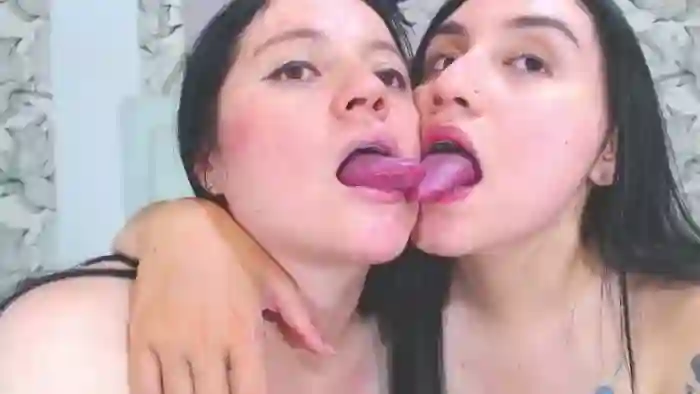 Girlshott_