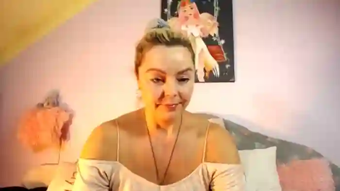 BlondeKylie