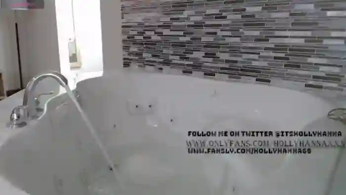 HollyHanna