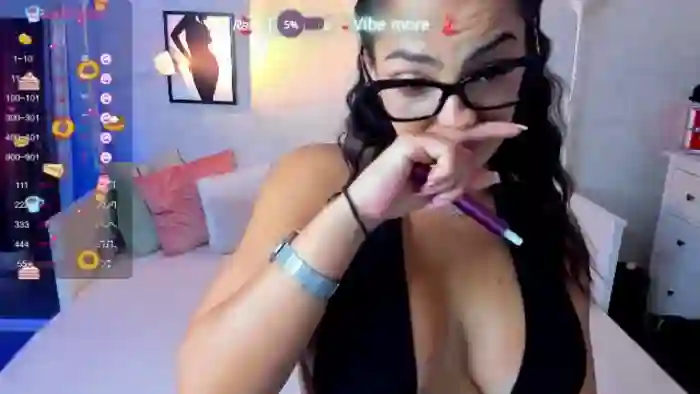 LindsayDee