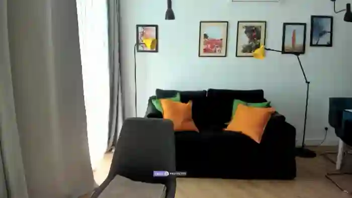 IntrigueeMe