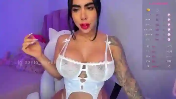 Antonellaa_x