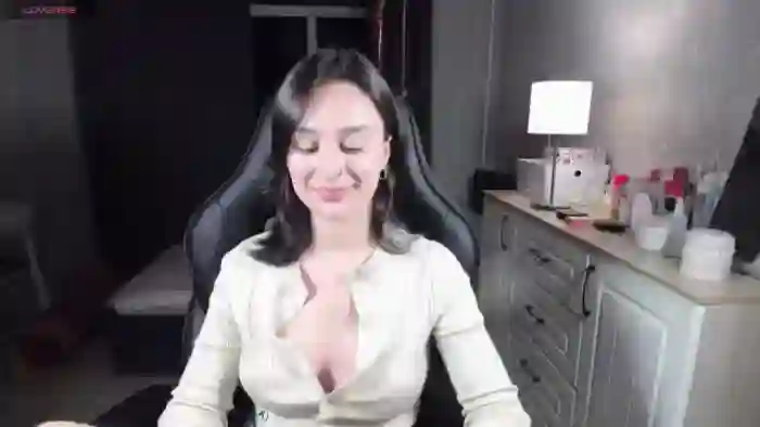 Ella_Stern