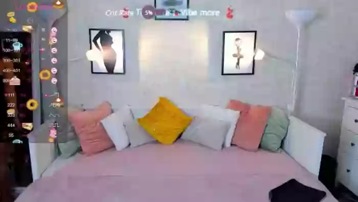 LindsayDee