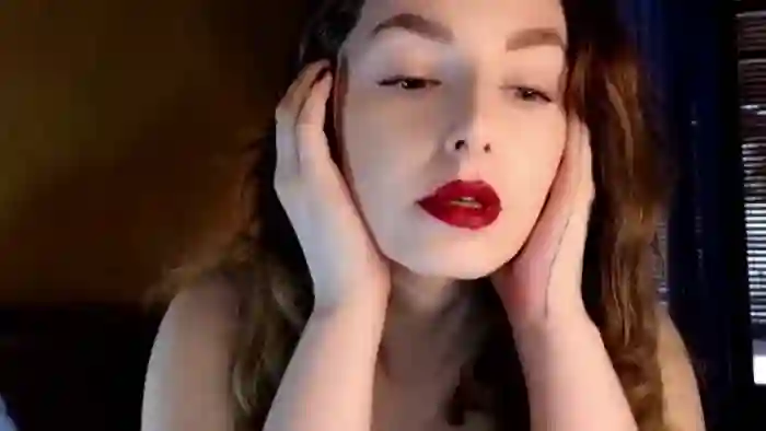Red_Lips_Girl