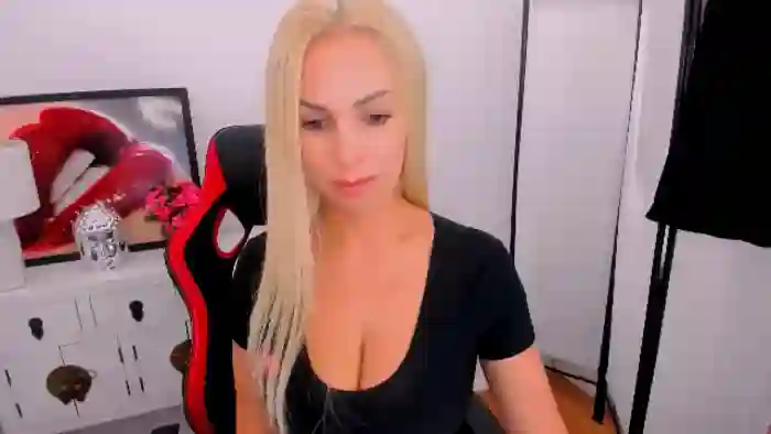 PamelaFlirt