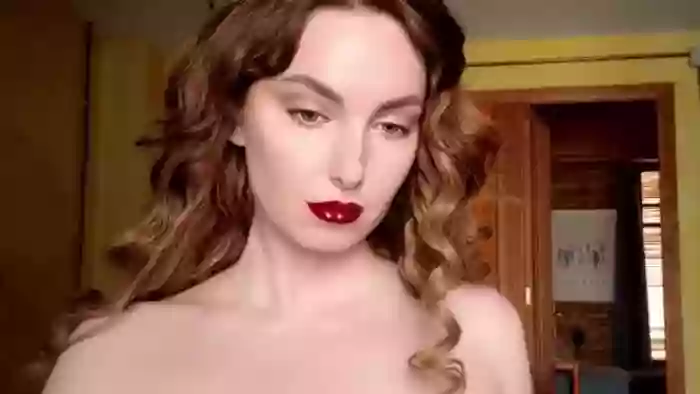 Red_Lips_Girl