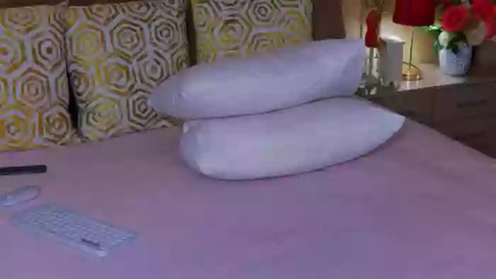 Busty_Cristal