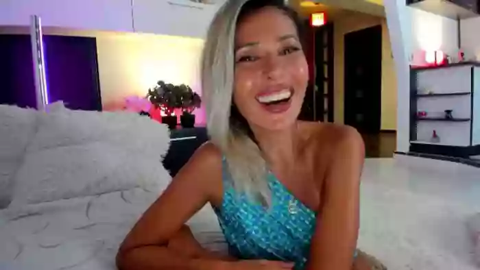 SmileyTinaa