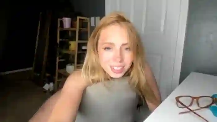 Blondebootyx