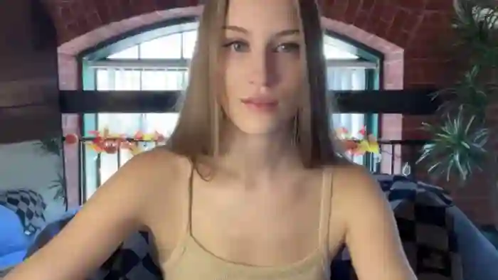 Luna_Moore1