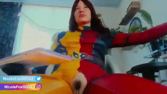 NicoleFox23