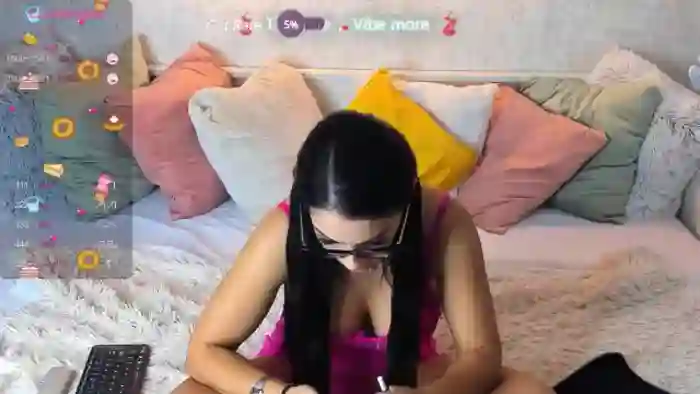 LindsayDee