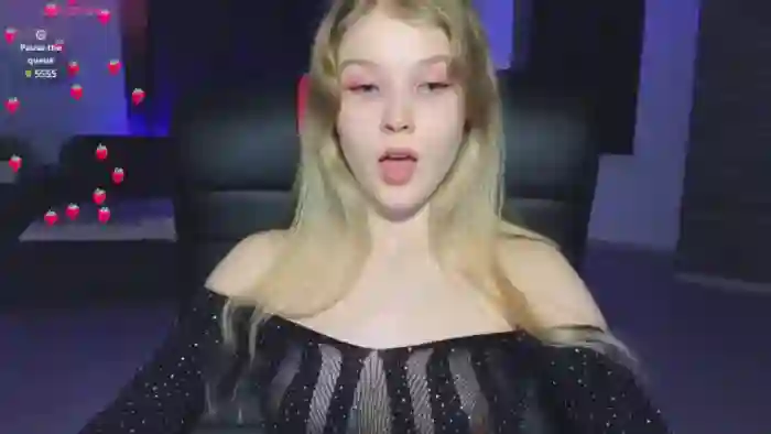 Emiliya_Cute