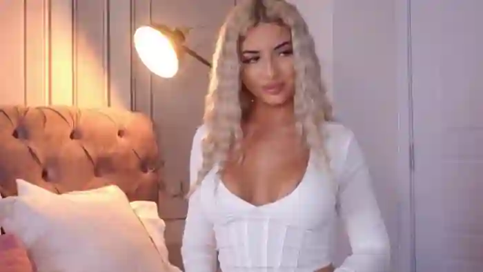 NadiaNix