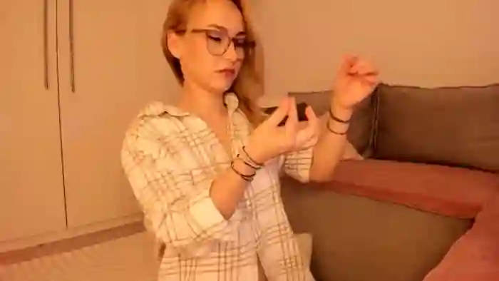 Simi__
